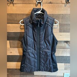 Women’s black Athleta vest, size medium
